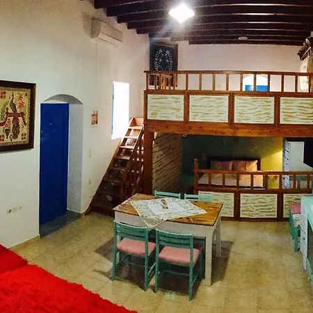 Mariza's Traditional House 1900 *