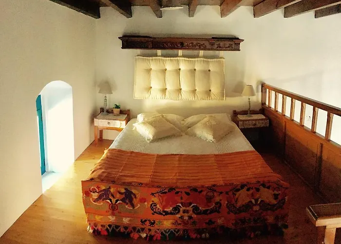 Mariza's Traditional House 1900 Soroni