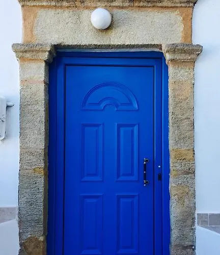 Mariza's Traditional House 1900 * Soroni